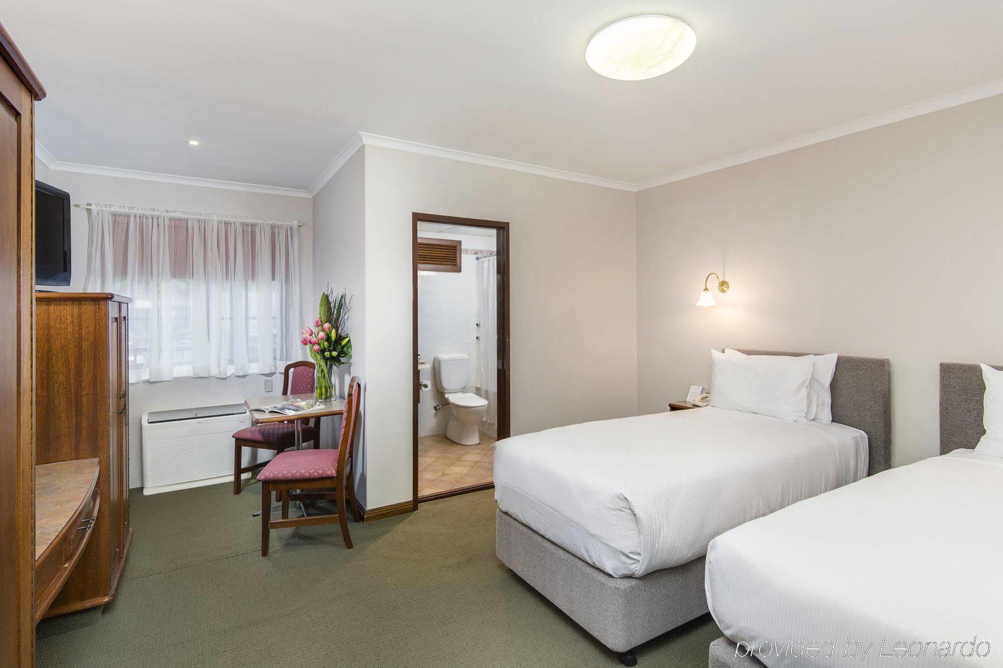 Adelaide Inn Buitenkant foto