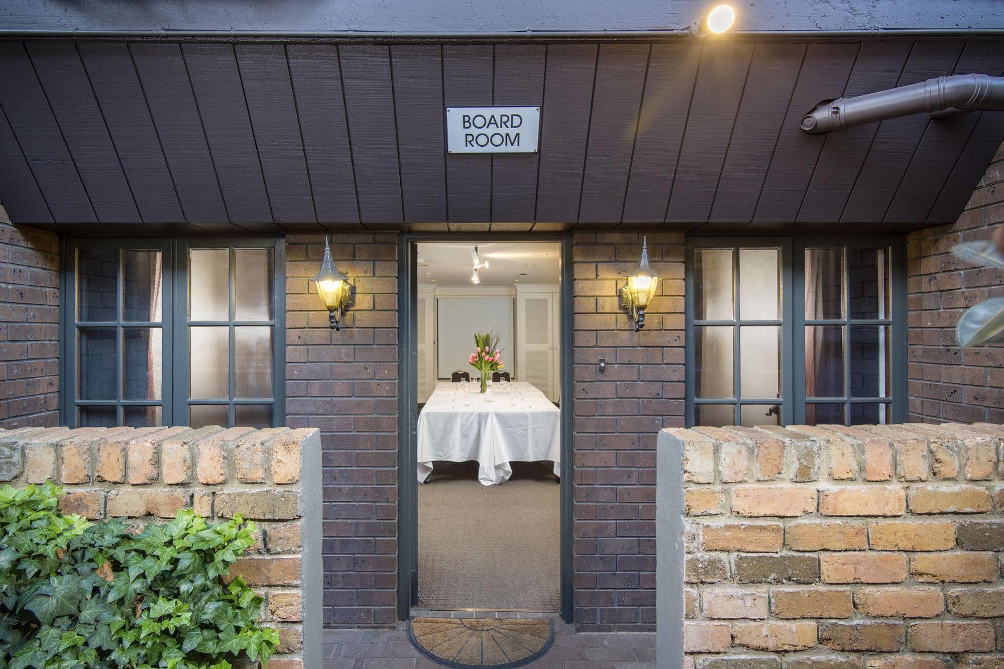Adelaide Inn Buitenkant foto